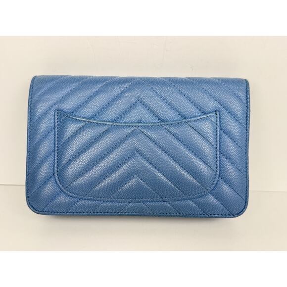 Chanel Wallet on Chain Blue Chevron Caviar Leather B-6 - Picture 4 of 16